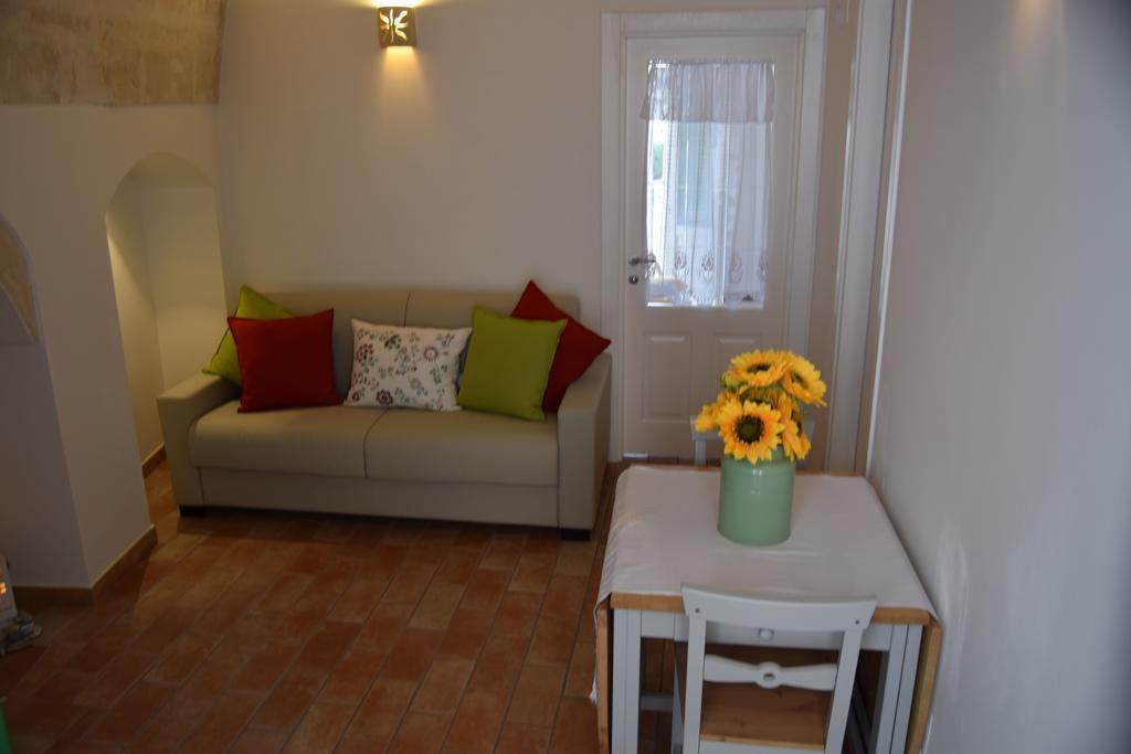 Roseus La Casa Vacanze Nei Sassi มาเตรา ภายนอก รูปภาพ