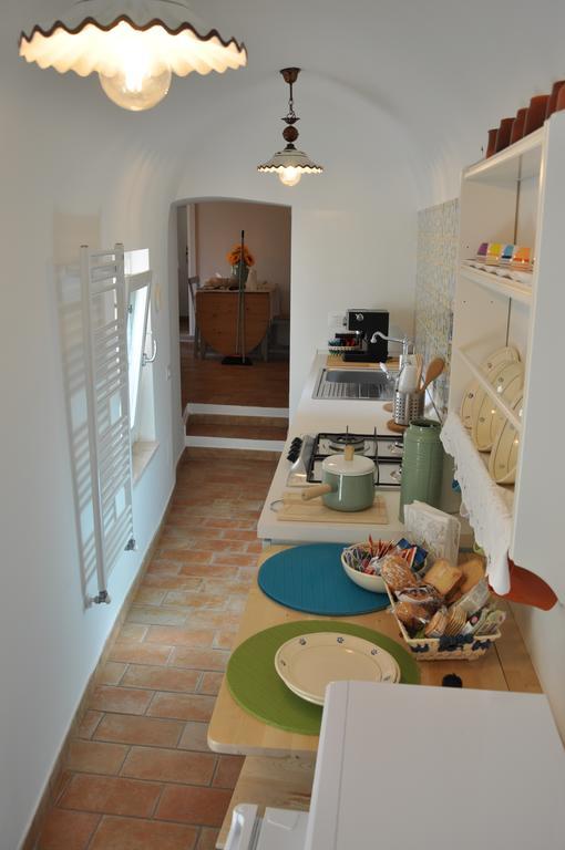 Roseus La Casa Vacanze Nei Sassi มาเตรา ภายนอก รูปภาพ