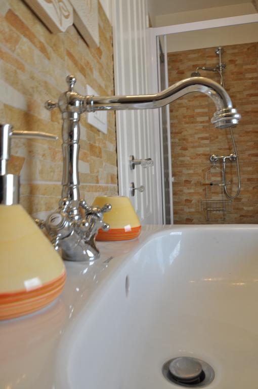 Roseus La Casa Vacanze Nei Sassi มาเตรา ภายนอก รูปภาพ
